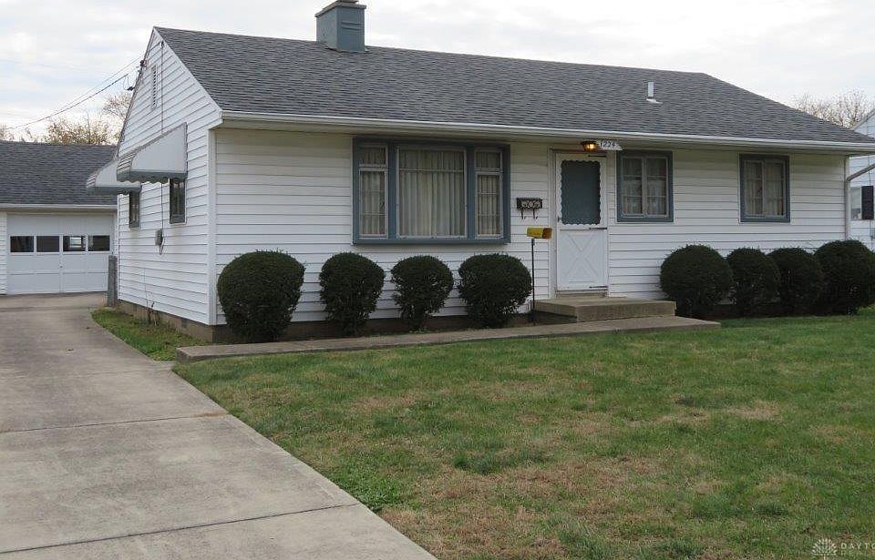 1st image of 1224 N Circle Dr