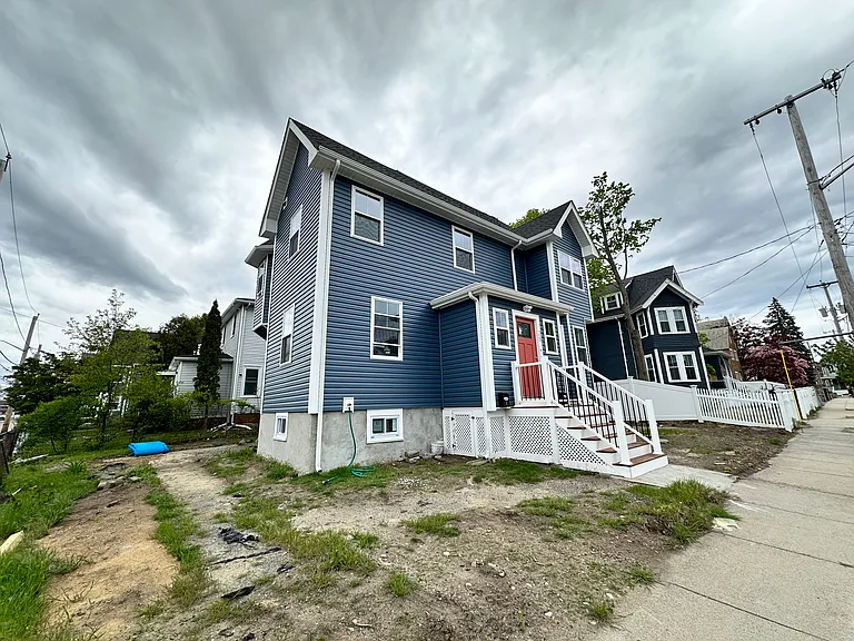 25 Herbert St #2 — Photo 10