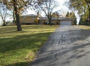 15W719 83rd St, Burr Ridge, IL 60527