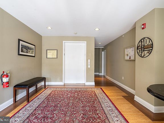 2nd image of 133 Prospect St Ste 203