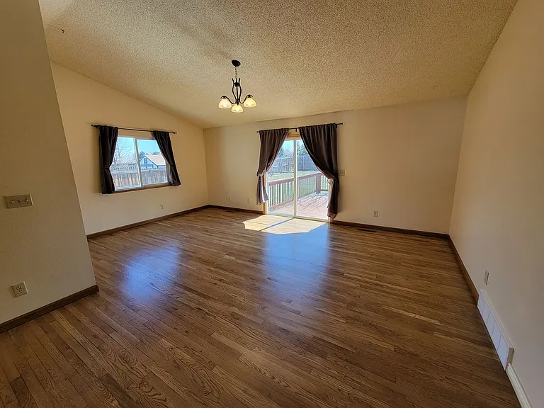 2515 Baxter Pl — Photo 5