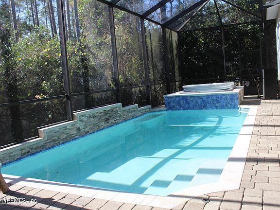 2nd image of 105 LUCAYA Court