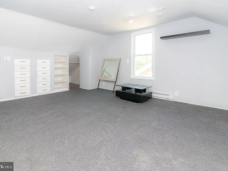 635 Chambers St — Photo 25