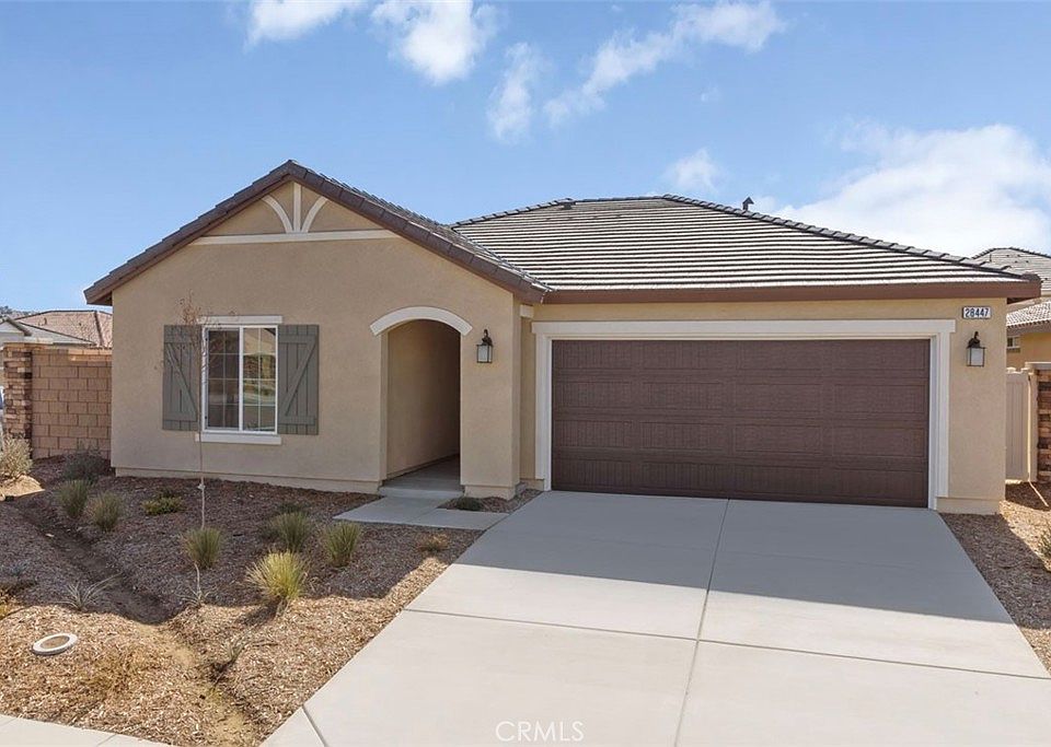 1st image of 28447 Sweetwater Dr