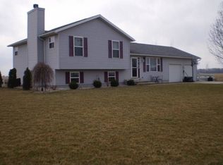 10767 Oil Center Rd, Bloomdale, OH 44817