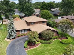 94 Ruggles Ct, Orland Park, IL 60467