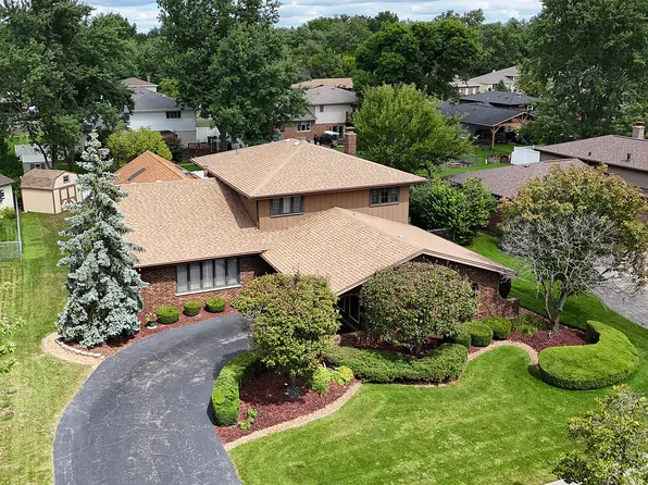 94 Ruggles Ct, Orland Park, IL 60467