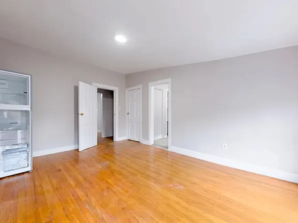 133 Quincy Street image 1 of 5