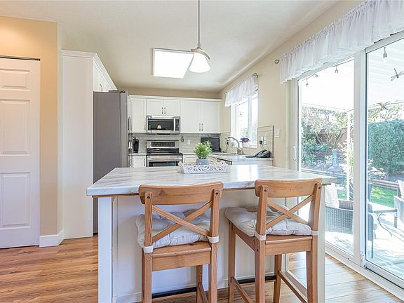 5th image of 331 Rheumer Cres