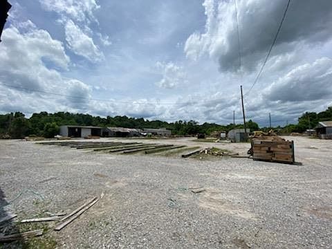 1st image of 273 Bridge St