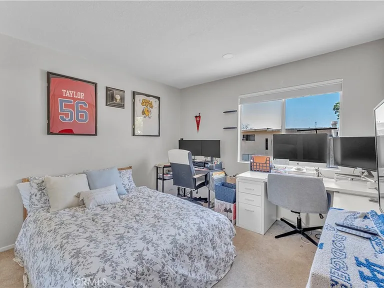 18408 Hatteras St #44 — Photo 21