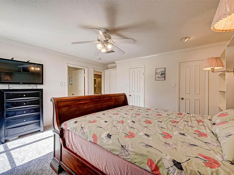 1908 Augusta Dr #7 — Photo 26
