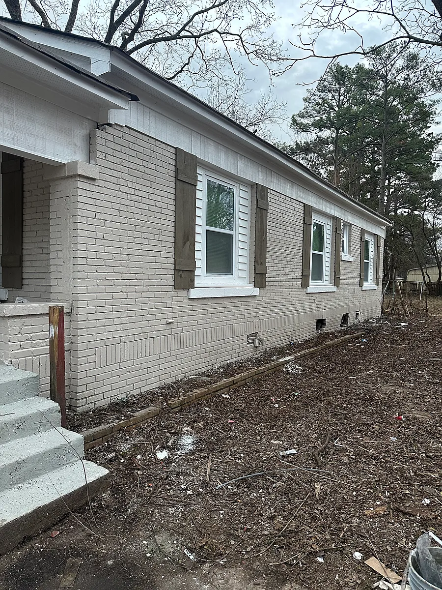 Building Photo - 325 E Ripley Ave
