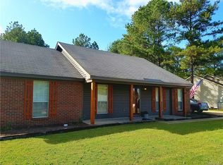 188 Pineridge Dr, Tallassee, AL 36078