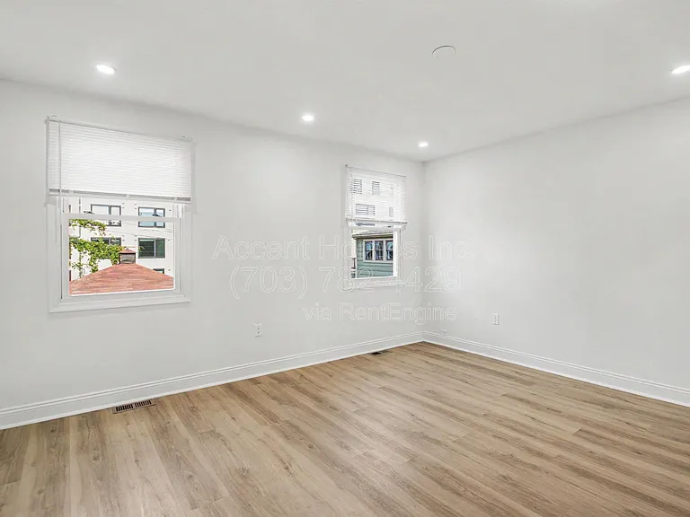 710 N Patrick St — Photo 16