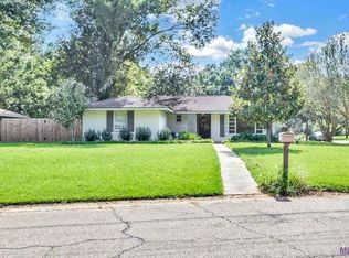 8224 Menlo Dr, Baton Rouge, LA 70808