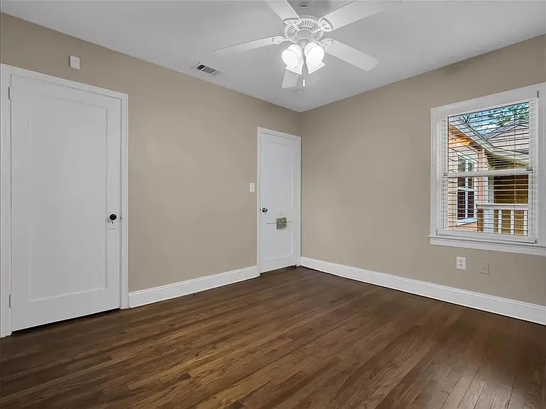 1225 Shady Ln — Photo 15