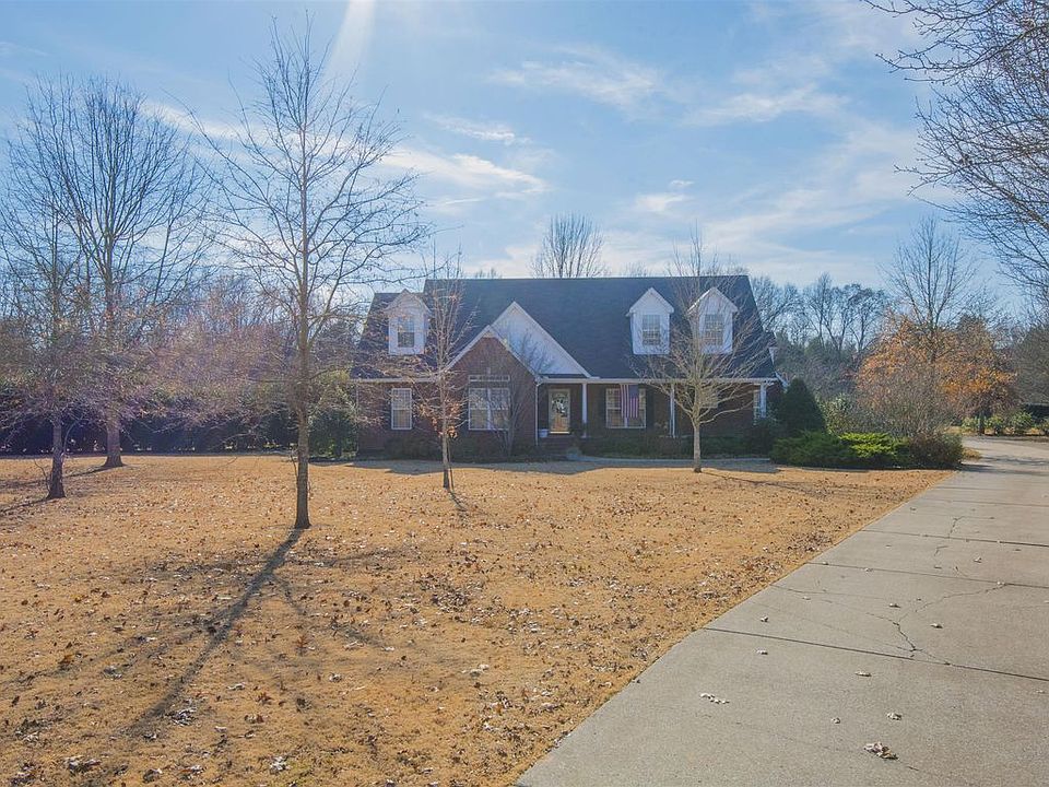 1st image of 120 Iona Ct