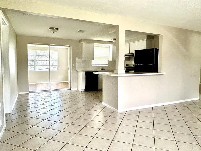4653 Darlington Rd — Photo 2