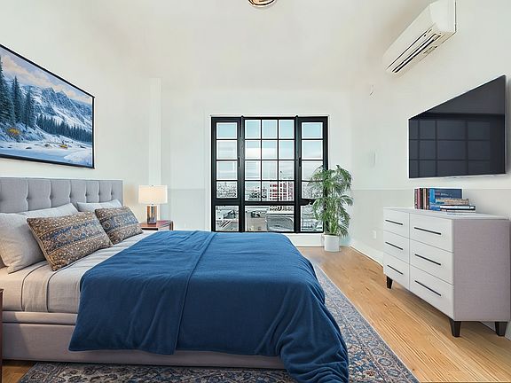 5th image of 115 Stanwix St APT 212