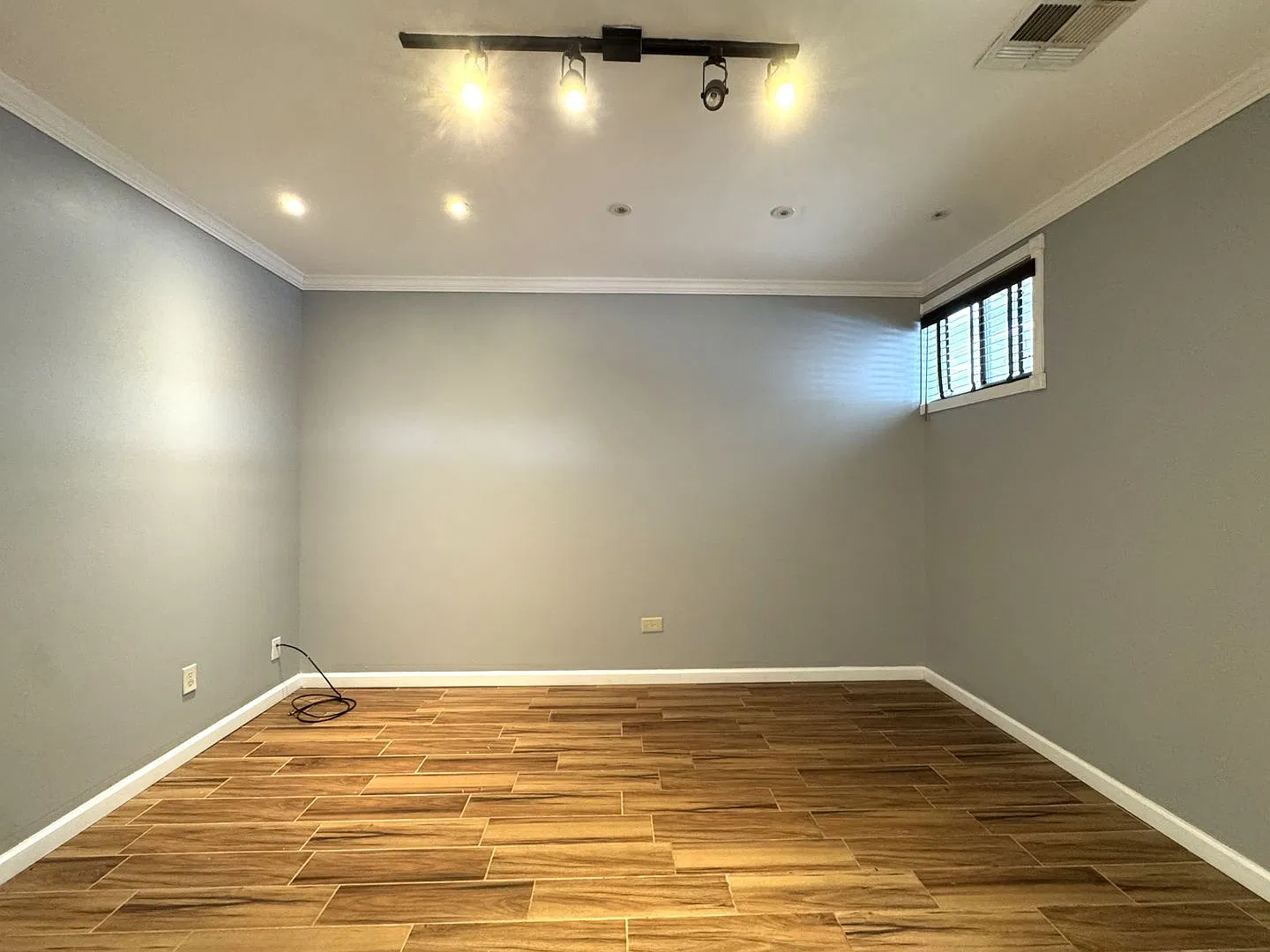 3108 Aster St — Photo 4