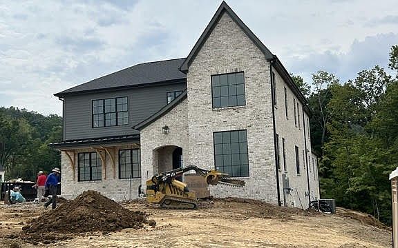 2nd image of 1695 Hyneman Ct Lot 181