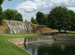 2 Shadow Tree Ln, Briarcliff Manor, NY 10510