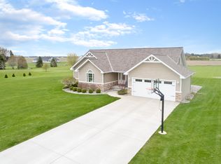 2444 7 Mile Rd, Kawkawlin, MI 48631