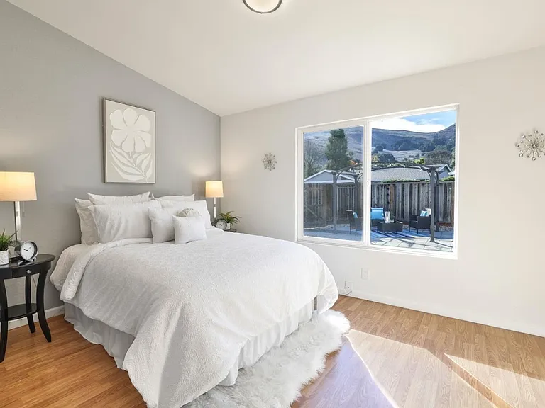 310 Curie Dr — Photo 25