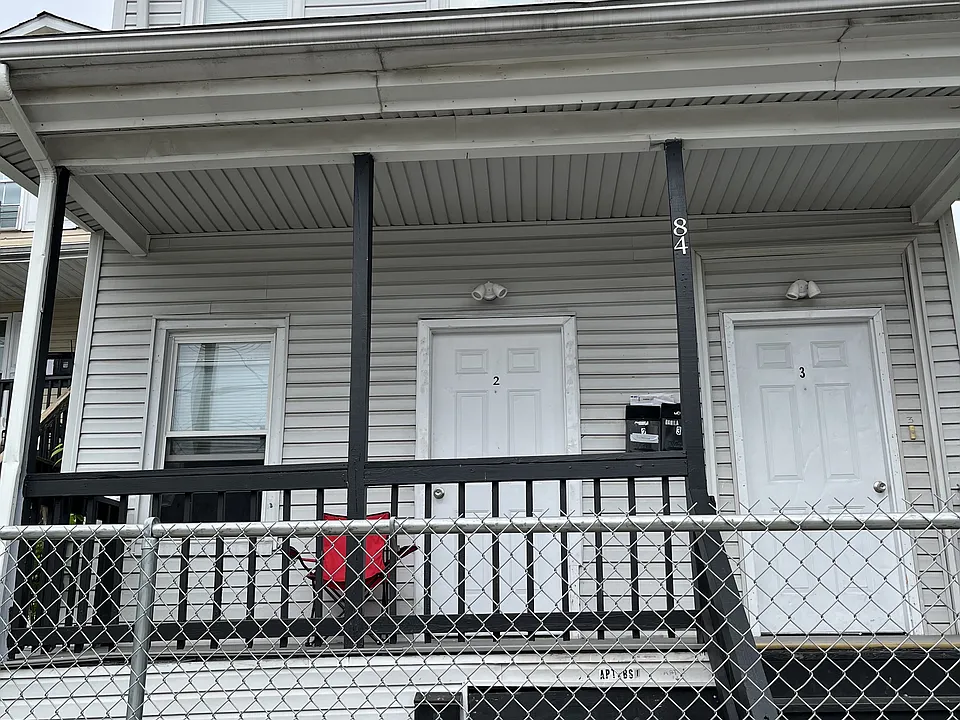 84 E Main St #3