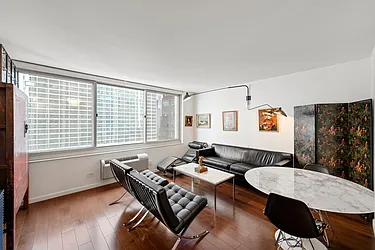 Rented by Nest Seekers International