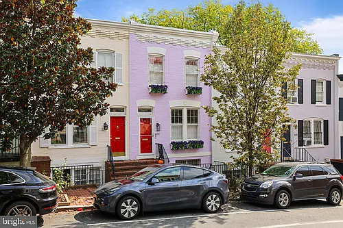 1215 33rd St NW Photo 1