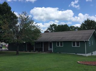 415 Springfield Ave, Anna, IL 62906