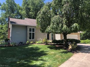 9468 Root Rd, North Ridgeville, OH 44039