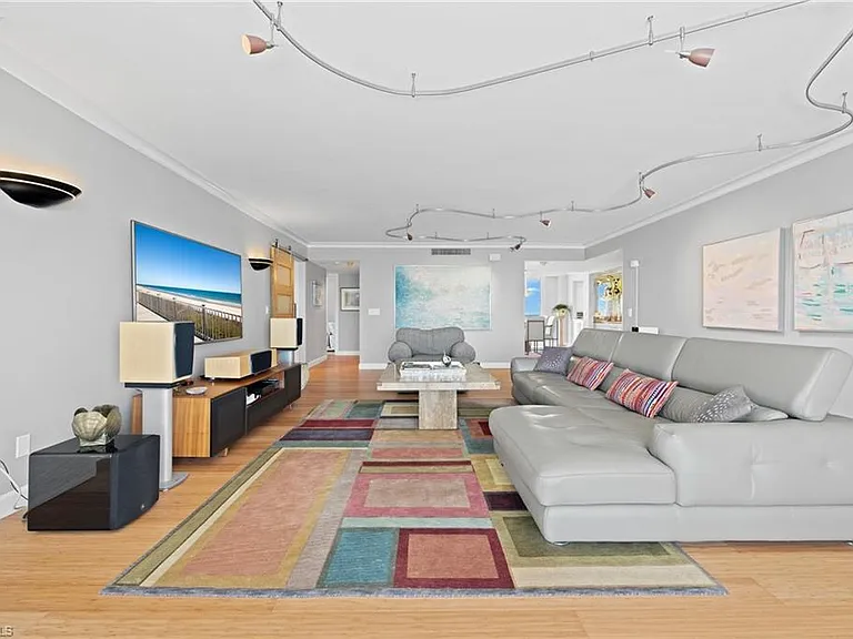 10691 Gulf Shore Dr #1102 — Photo 9