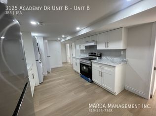 3125 Academy Dr UNIT B, Windsor, ON N9E2H5