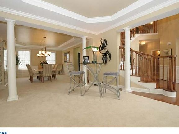 5th image of 1100 Mason Dr