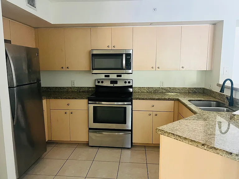 4211 San Marino Blvd #201 — Photo 4