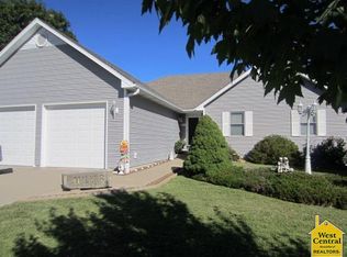 1704 S Center St, Clinton, MO 64735