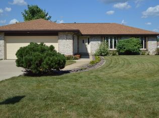 6086 Durrington Dr, Loves Park, IL 61111