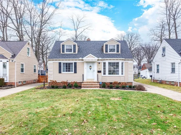 533 Huntmere Dr, Bay Village, OH 44140
