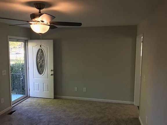 5th image of 813 Perry Dr