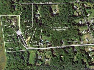 40 Oaklawn Dr, Barkhamsted, CT 06063