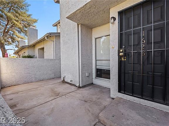 5th image of 1628 Justin Ct