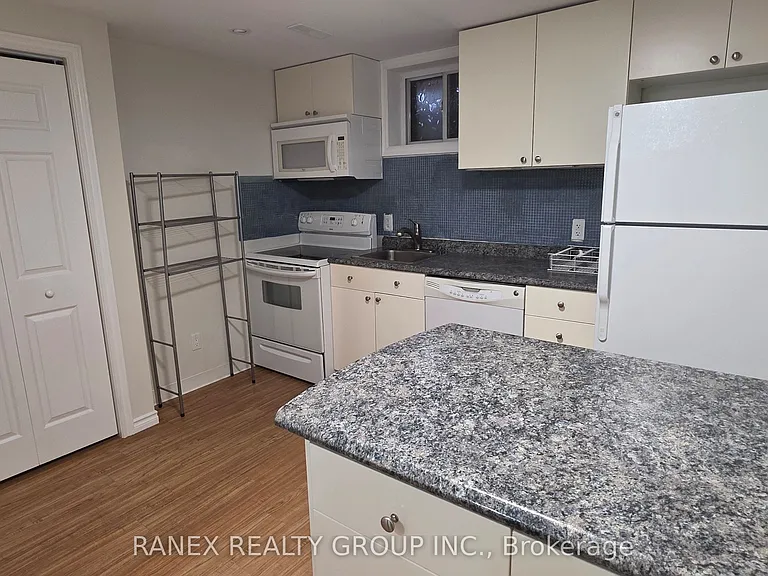 16 Lynwood Ct — Photo 19