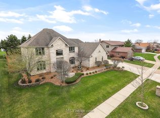 7325 W 194th St, Tinley Park, IL