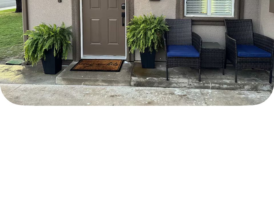 1st image of 1131 Flower St