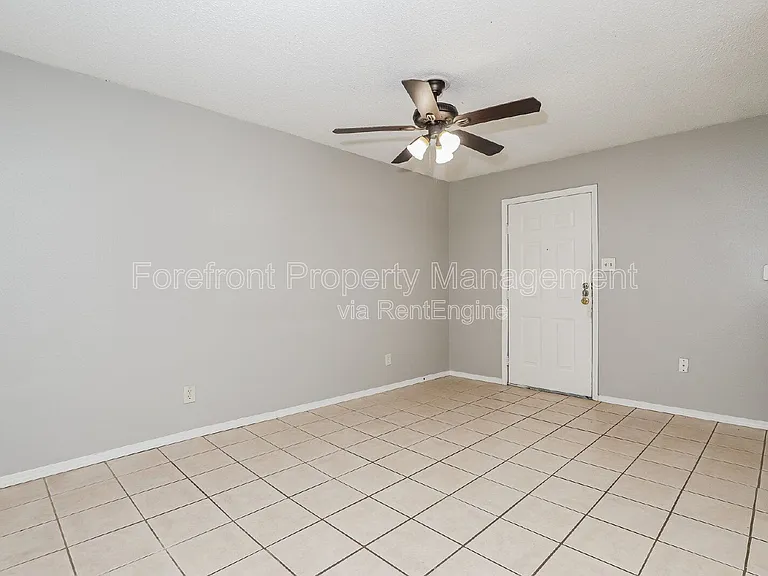 820 W Olmos Dr — Photo 5