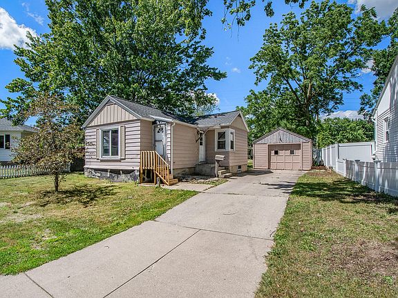 3rd image of 2253 Meurs Ct SW