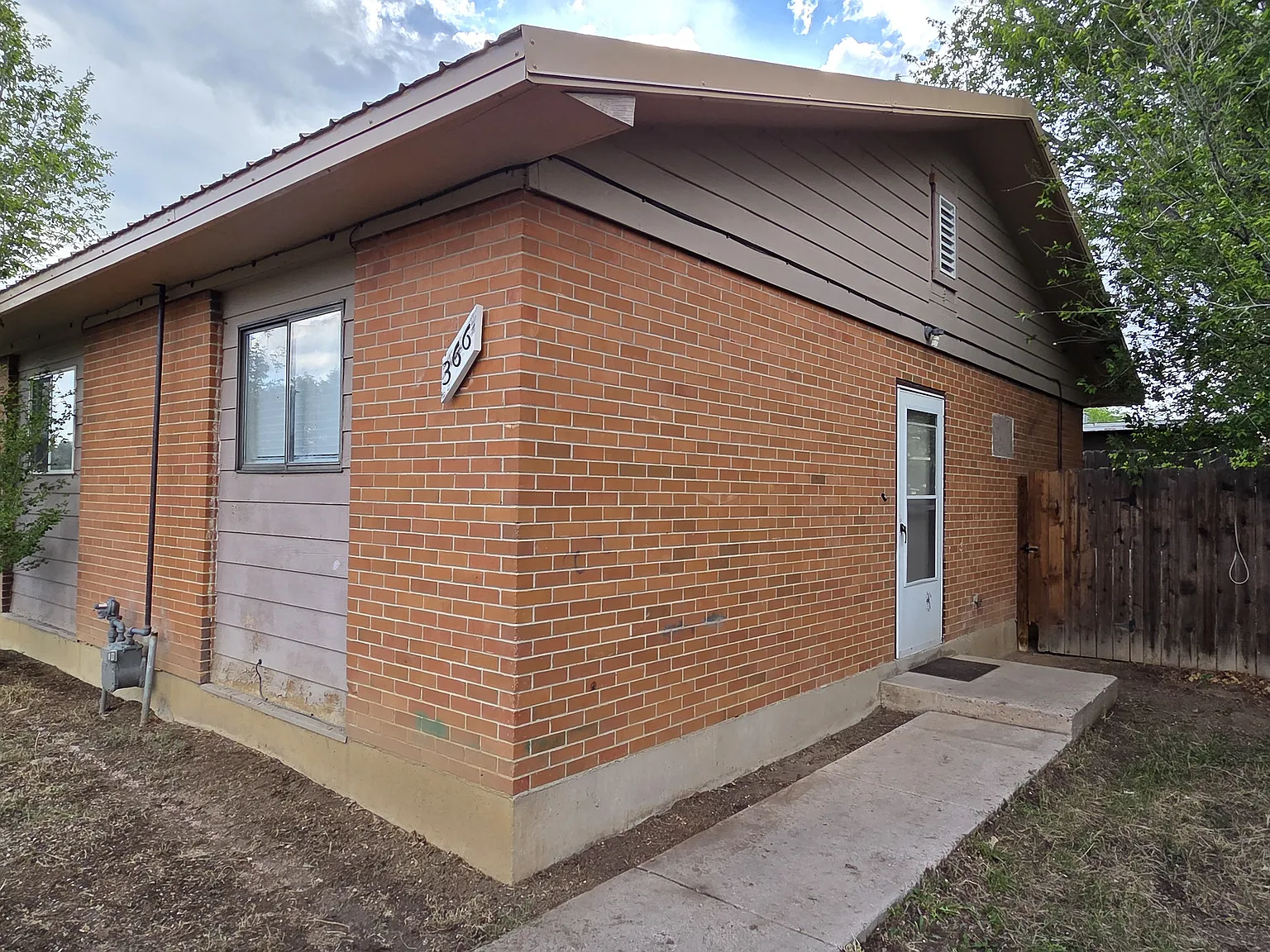 2 bed, 760 sqft, $1,095 — Photo 2